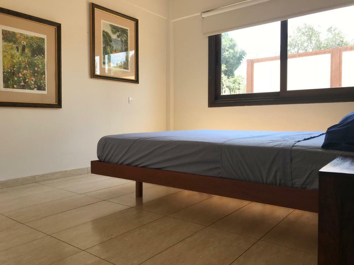 Mystra Place Nicosia Luaran gambar