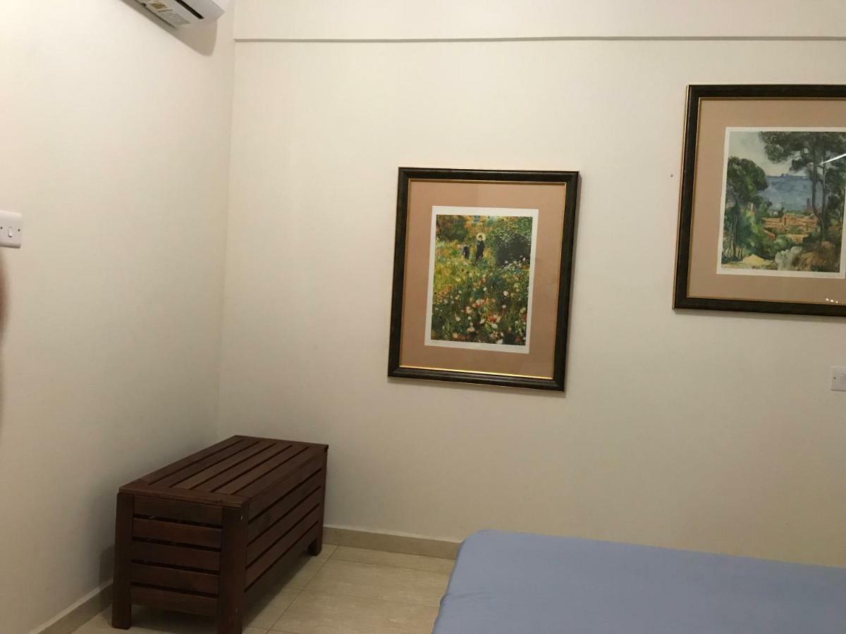 Mystra Place Nicosia Luaran gambar